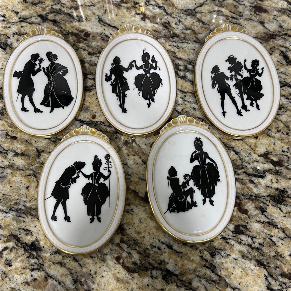 Charming Silhouette Wall Art Set in Black and White